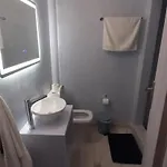 Ranias House