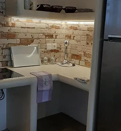 Ranias House
