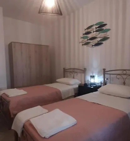 Apartment Ranias House *