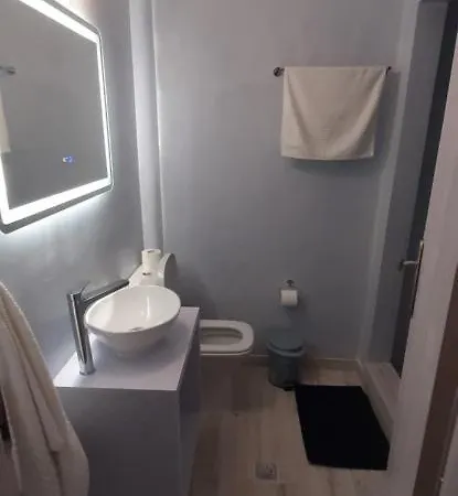 Ranias House