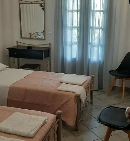 Ranias House Andíparosz