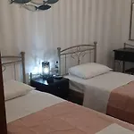 Ranias House شقة